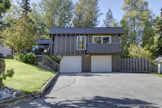 2232 Vanderbilt Cir, Anchorage, AK 99508
