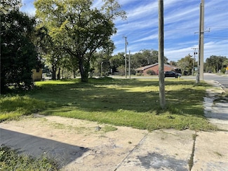 821 George W Engram Blvd, Daytona Beach, FL 32114