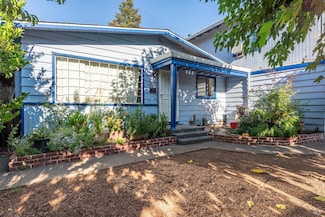 1367 Yokayo Dr, Ukiah, CA 95482