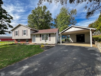 23 Terrance Dr, Batesville, IN 47006