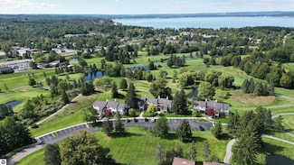 5148 Valleyway Dr, Williamsburg, MI 49690