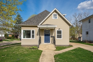 249 N Foley Ave, Freeport, IL 61032