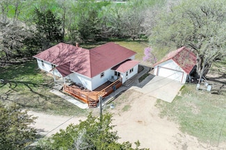 27004 S Halstead St, Pretty Prairie, KS 67570