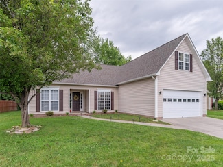 379 Running Briar Rd, Fletcher, NC 28732