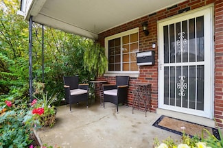 805 S Warren Ave, Columbus, OH 43204