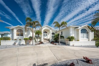 210 Capstan Dr, Placida, FL 33946
