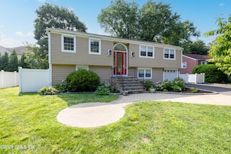 41 Meyer Place, Riverside, CT 06878