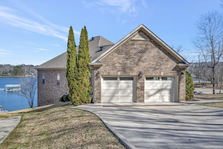 105 S Pointe Dr, Arley, AL 35541
