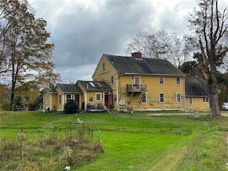 88 Burlingame Ln, Chepachet, RI 02814