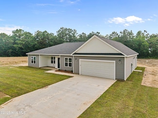 2594 Fountaintown Rd, Chinquapin, NC 28521