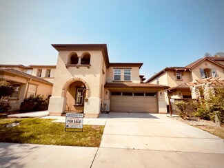 323 Autumn Rain Dr, Lathrop, CA 95330