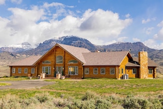 63 Moose Creek Rd, Cody, WY 82414