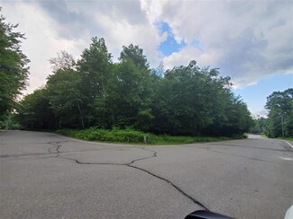 5 Hickory Ridge Dr, Plaistow, NH 03865