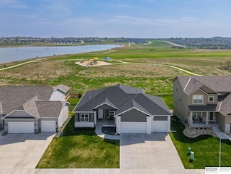 5513 N 177th St, Bennington, NE 68007
