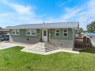 2019 9th Ave E, Williston, ND 58801