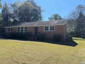 2215 NW Sullivan Rd, Huntsville, AL 35810