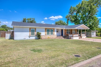 202 Sharp Ave, Ballinger, TX 76821