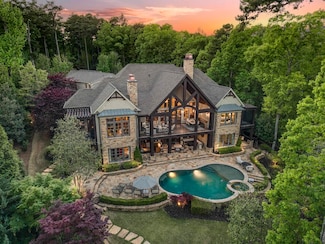 2030 Linger Longer Dr, Greensboro, GA 30642