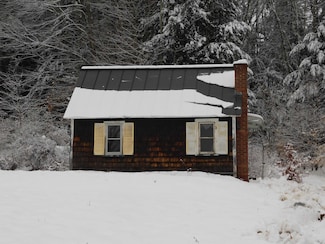 64 County Rd, North Springfield, VT 05150