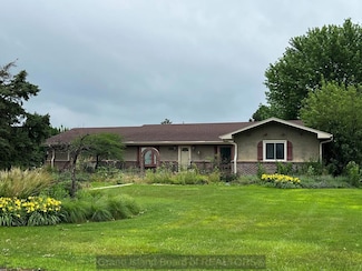 4076 David Ave, Grand Island, NE 68803