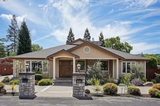 221 El Sobrante Dr, Danville, CA 94526