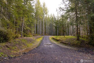 6400 Cheyney Ln NW, Seabeck, WA 98380