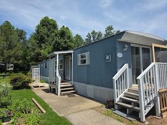 252 Old Canterbury Turnpike, Norwich, CT 06360