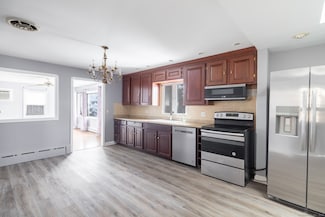 79 Addison St, Waterbury, CT 06708