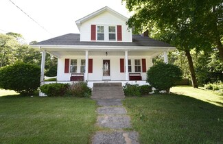 229 Old Plymouth Rd, Sagamore Beach, MA 02562