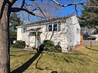 5 Garfield Ave, Shrewsbury, MA 01545