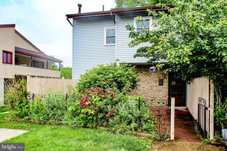 357 Greenland Dr, Lancaster, PA 17602