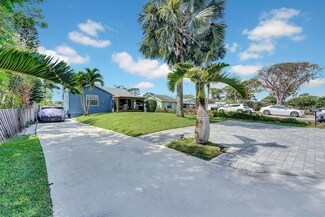 5284 Cleveland Rd, Delray Beach, FL 33484