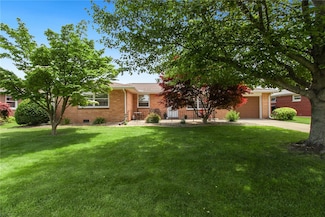 1301 Annis Ave, Mattoon, IL 61938