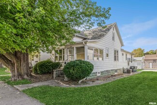 620 N 4th St, Clinton, IA 52732