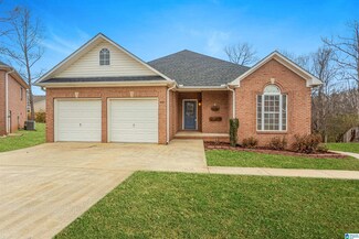 932 Ashford Ave, Mount Olive, AL 35117