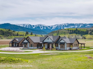 1070 Horseshoe Ln, Driggs, ID 83422