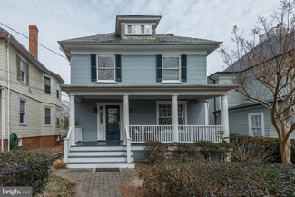 82 Duke of Gloucester St, Annapolis, MD 21401