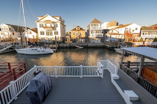 35 W 11th Rd, Broad Channel, NY 11693