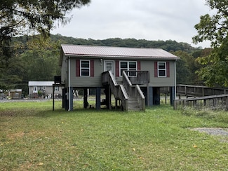179 Valley Ave, Rainelle, WV 25962