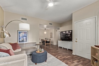 8888 N 47th Ave Unit 105, Glendale, AZ 85302