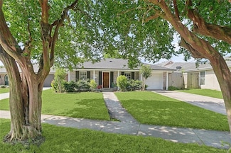 4804 Antonini Dr, Metairie, LA 70006