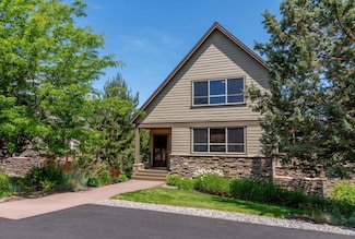 266 Willamette Park Ln, Redmond, OR 97756