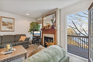 55 Boatworks Dr Unit 305, Bayonne, NJ 07002