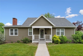 115 3rd St NE, Mount Vernon, IA 52314