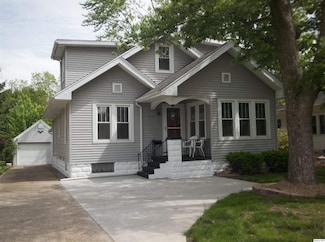 1619 Locust St, Quincy, IL 62301