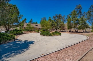 34155 Castlehaven Rd, Agua Dulce, CA 91390
