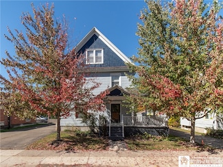 9 Maple St, Bemus Point, NY 14712