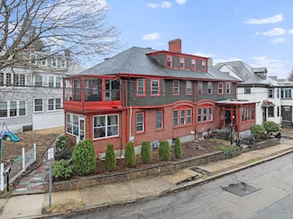 49 Homestead Rd, Woonsocket, RI 02895
