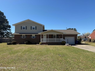 4130 Terrace Dr, Ayden, NC 28513