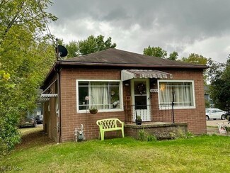 1900 Springfield Lake Blvd, Akron, OH 44312